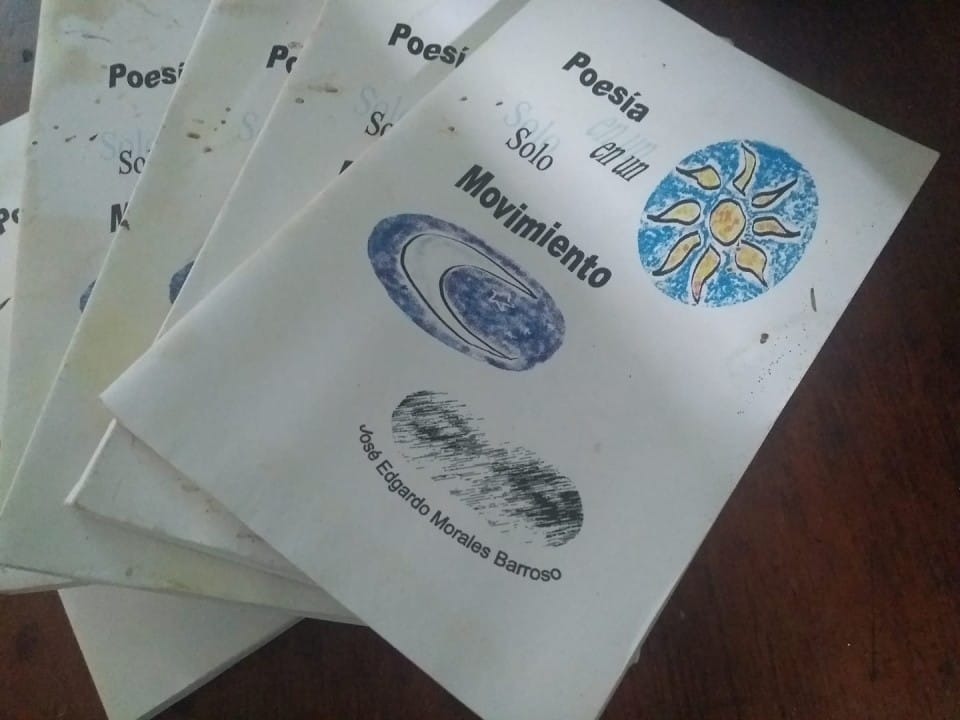 Poesía en un Solo Movimiento 1a. Edición